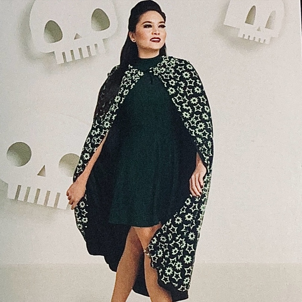 Hyde and Eek! Glow-in-the-Dark Cape One Size Celestial Witchy Halloween Costume